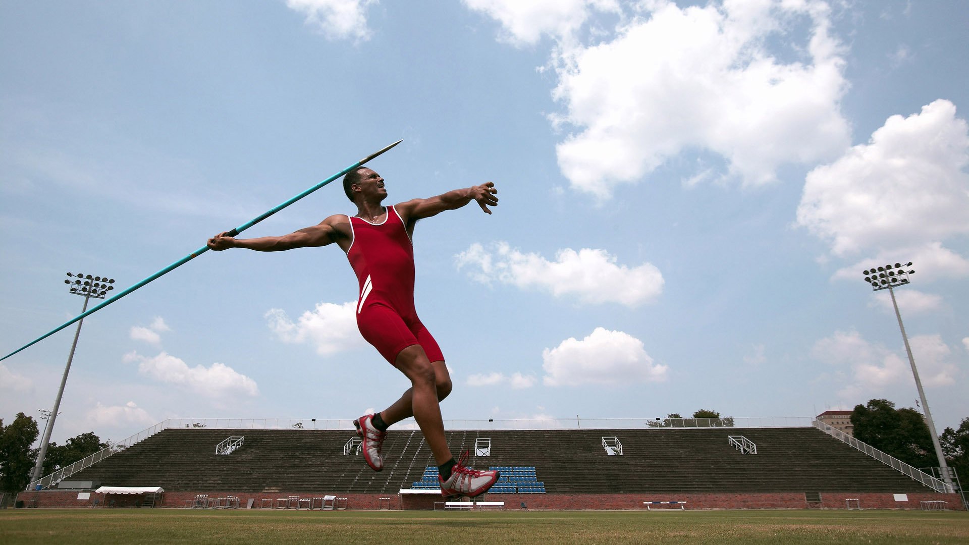 篮下争夺战，钢铁狼蒂伊总能在关键时刻封盖对手！，钢铁狼的爪子怎么叠